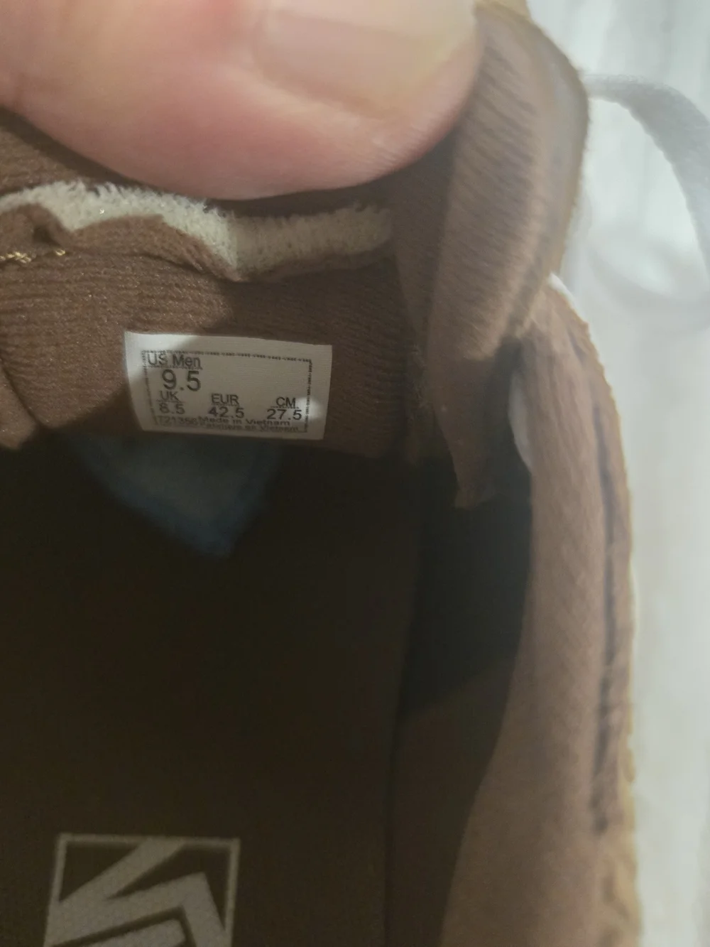 Vans Men's Brown Suede Low-Top Sneakers - White Accents